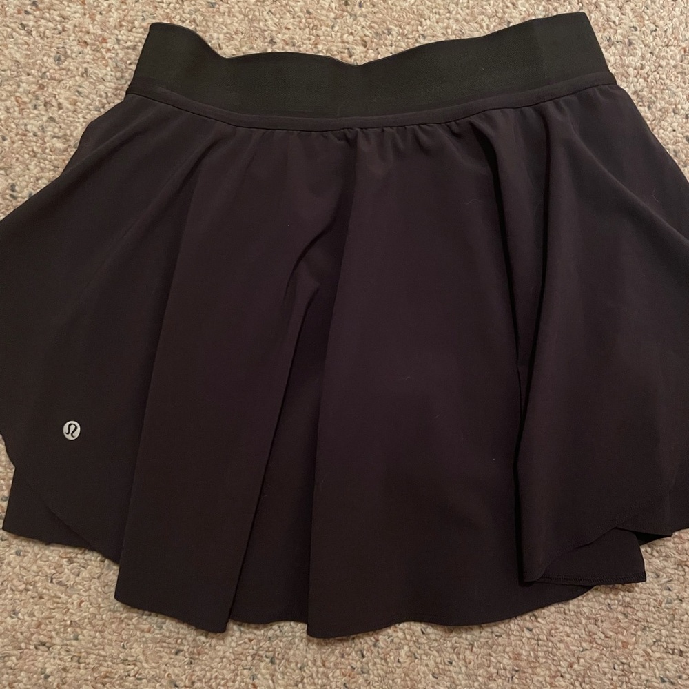 Lululemon Court Revival Skirt 6 tall